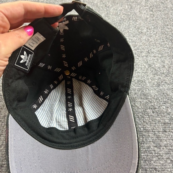 ADIDAS Original Strapback Black Baseball Cap Hat One Size Fits Most - Picture 5 of 5